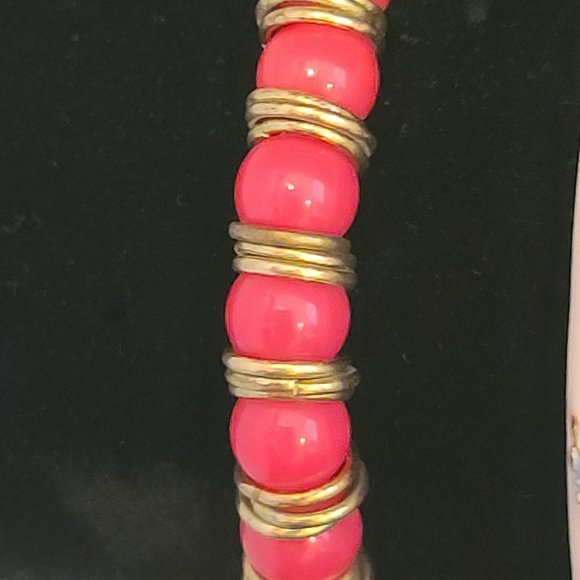 Lot of Five Bracelets - Ceramic and Stretchy - Picture 12 of 13